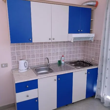 Eleart Apartmanhotel *