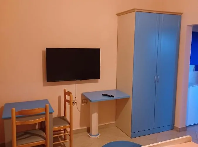 Eleart Golem (Tirana)