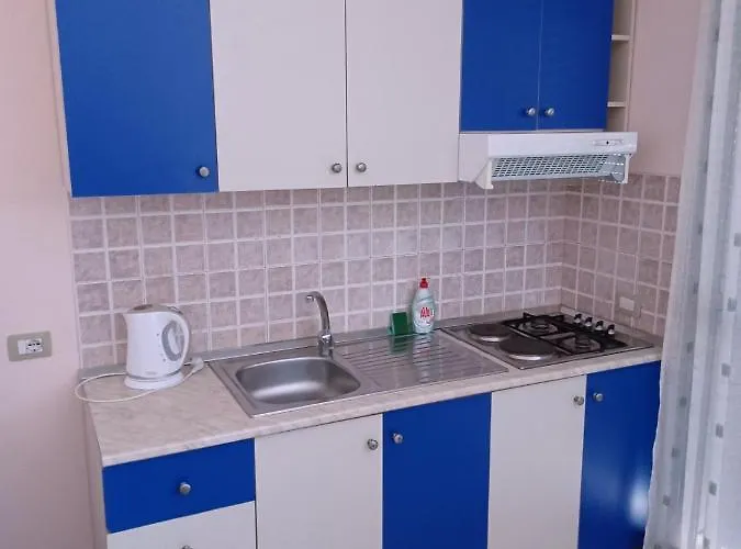 Eleart Aparthotel 3*