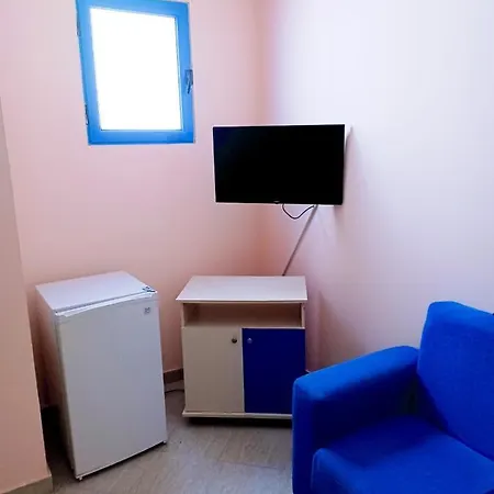 Eleart Ξενοδοχείο με διαμερίσματα Golem (Tirana)