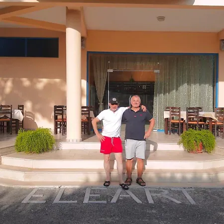 Eleart Aparthotel Golem (Tirana)