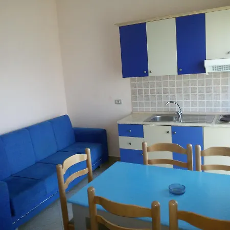 Eleart Aparthotel