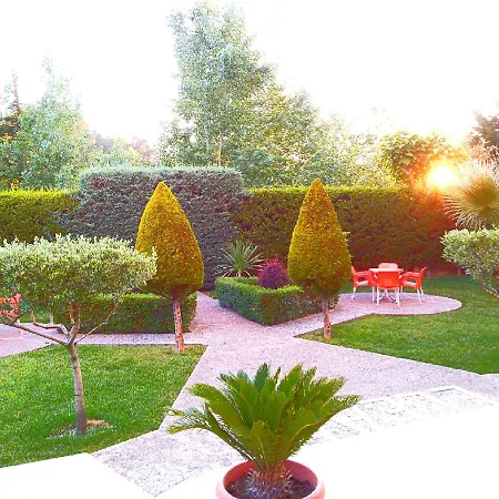 Aparthotel Eleart *