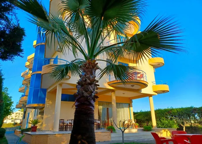 Aparthotel Eleart 3*