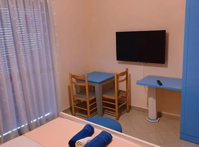 Eleart Aparthotel Golem (Tirana)